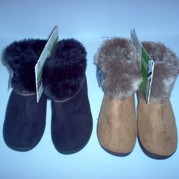 isotoner slippers, Size 9.5-10, (1) pr. left, Blk. - Picture 3 of 5